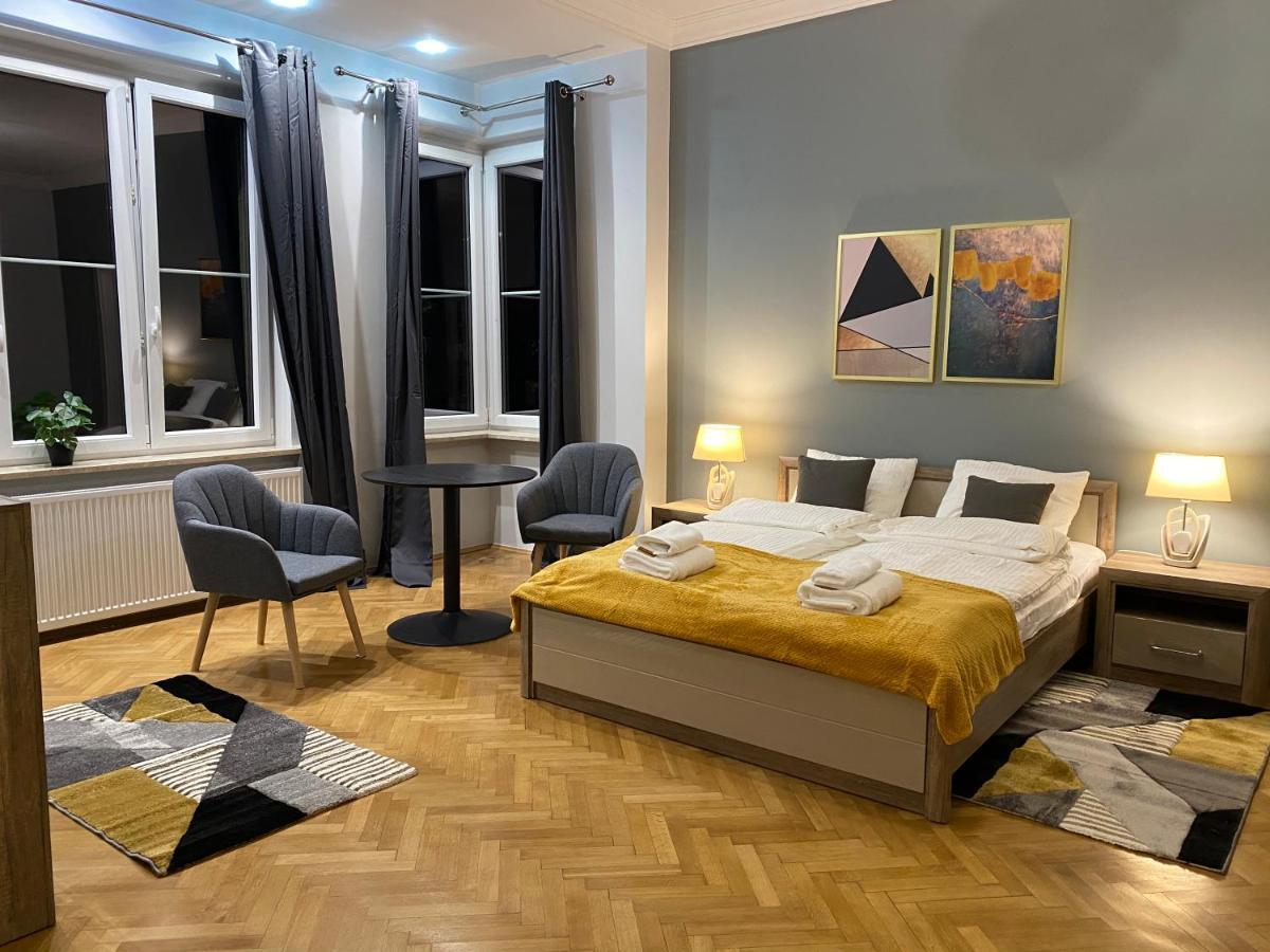 Dunin Majestic Residence 4 Krakau Exterior foto